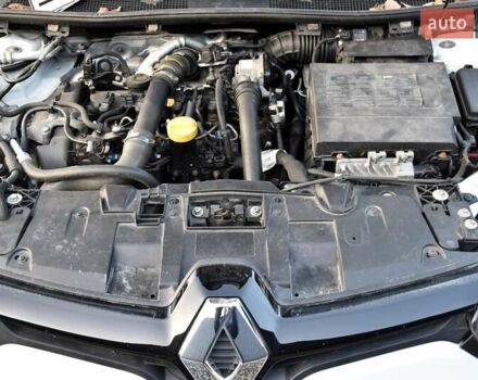 Белый Рено Меган, объемом двигателя 1.46 л и пробегом 252 тыс. км за 7800 $, фото 44 на Automoto.ua