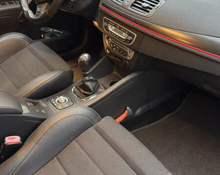 Белый Рено Меган, объемом двигателя 1.5 л и пробегом 241 тыс. км за 10200 $, фото 14 на Automoto.ua