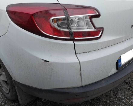 Белый Рено Меган, объемом двигателя 1.5 л и пробегом 277 тыс. км за 6700 $, фото 4 на Automoto.ua