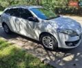 Белый Рено Меган, объемом двигателя 1.46 л и пробегом 241 тыс. км за 7500 $, фото 1 на Automoto.ua