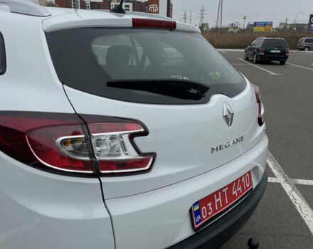 Білий Рено Меган, об'ємом двигуна 1.46 л та пробігом 256 тис. км за 7999 $, фото 5 на Automoto.ua
