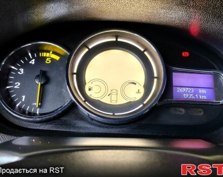 Белый Рено Меган, объемом двигателя 1.5 л и пробегом 269 тыс. км за 6700 $, фото 11 на Automoto.ua