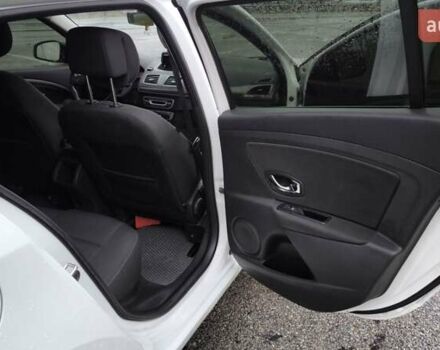 Белый Рено Меган, объемом двигателя 1.46 л и пробегом 225 тыс. км за 8500 $, фото 13 на Automoto.ua