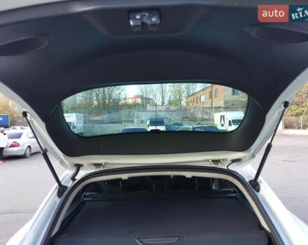 Белый Рено Меган, объемом двигателя 1.5 л и пробегом 268 тыс. км за 8700 $, фото 6 на Automoto.ua