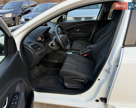 Белый Рено Меган, объемом двигателя 1.5 л и пробегом 259 тыс. км за 7999 $, фото 15 на Automoto.ua