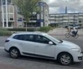 Белый Рено Меган, объемом двигателя 1.5 л и пробегом 300 тыс. км за 1219 $, фото 1 на Automoto.ua