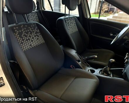 Белый Рено Меган, объемом двигателя 1.5 л и пробегом 269 тыс. км за 6700 $, фото 7 на Automoto.ua