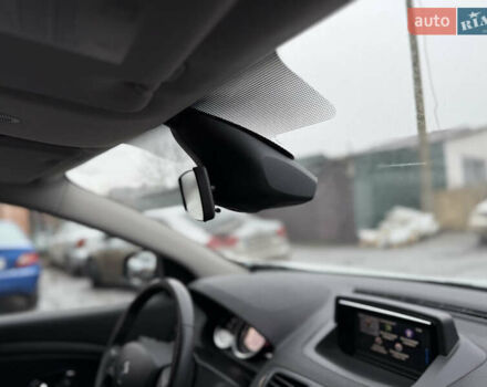 Белый Рено Меган, объемом двигателя 1.6 л и пробегом 153 тыс. км за 9300 $, фото 27 на Automoto.ua