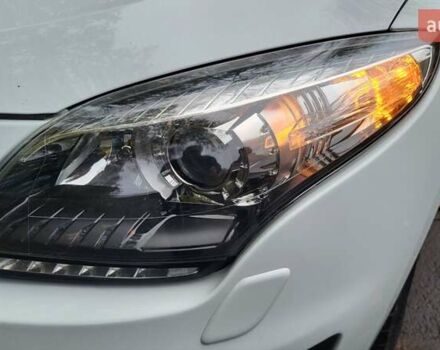 Білий Рено Меган, об'ємом двигуна 1.46 л та пробігом 240 тис. км за 8200 $, фото 26 на Automoto.ua