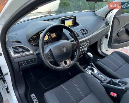 Рено Меган 2013 в Ровно на Automoto.ua Белый Рено Меган, объемом двигателя 1.5 л и пробегом 185 тыс. км за 9500 $, фото 16 на Automoto.ua