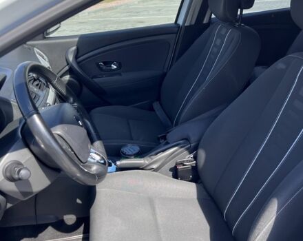 Рено Меган 2013 в Коростышеве на Automoto.ua Белый Рено Меган, объемом двигателя 1.5 л и пробегом 291 тыс. км за 7300 $, фото 4 на Automoto.ua