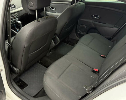 Белый Рено Меган, объемом двигателя 1.5 л и пробегом 236 тыс. км за 7900 $, фото 11 на Automoto.ua