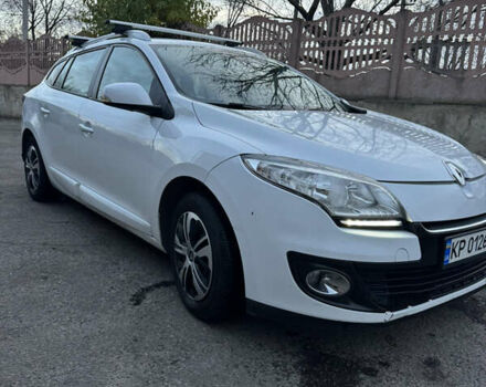 Белый Рено Меган, объемом двигателя 1.46 л и пробегом 300 тыс. км за 8300 $, фото 3 на Automoto.ua