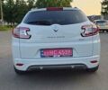 Белый Рено Меган, объемом двигателя 1.5 л и пробегом 206 тыс. км за 8800 $, фото 4 на Automoto.ua