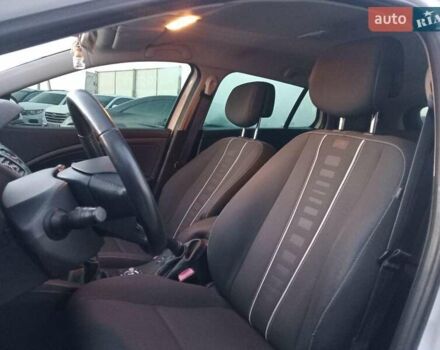 Белый Рено Меган, объемом двигателя 1.5 л и пробегом 315 тыс. км за 8990 $, фото 10 на Automoto.ua