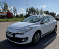 Белый Рено Меган, объемом двигателя 1.5 л и пробегом 250 тыс. км за 7600 $, фото 1 на Automoto.ua