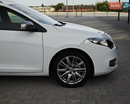 Белый Рено Меган, объемом двигателя 1.5 л и пробегом 209 тыс. км за 8900 $, фото 8 на Automoto.ua