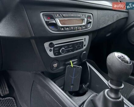 Білий Рено Меган, об'ємом двигуна 1.5 л та пробігом 248 тис. км за 7300 $, фото 36 на Automoto.ua