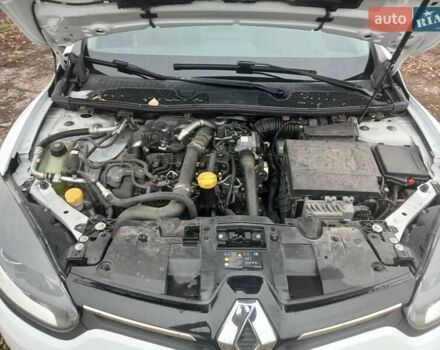 Белый Рено Меган, объемом двигателя 1.5 л и пробегом 241 тыс. км за 8599 $, фото 26 на Automoto.ua