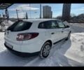 Белый Рено Меган, объемом двигателя 1.5 л и пробегом 200 тыс. км за 5500 $, фото 2 на Automoto.ua