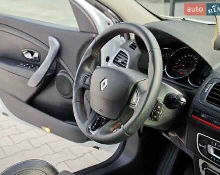 Белый Рено Меган, объемом двигателя 1.5 л и пробегом 209 тыс. км за 8900 $, фото 32 на Automoto.ua
