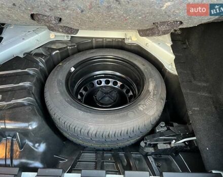 Белый Рено Меган, объемом двигателя 1.46 л и пробегом 185 тыс. км за 8900 $, фото 12 на Automoto.ua