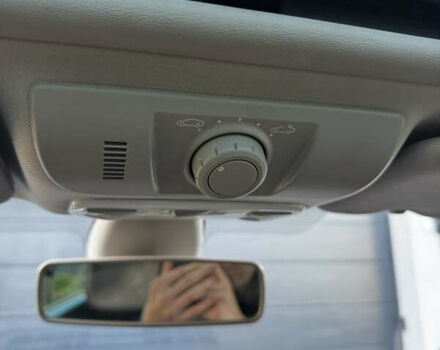 Белый Рено Меган, объемом двигателя 1.5 л и пробегом 236 тыс. км за 9700 $, фото 37 на Automoto.ua