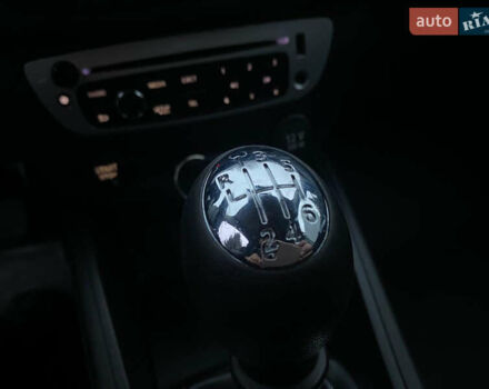 Белый Рено Меган, объемом двигателя 1.2 л и пробегом 146 тыс. км за 6600 $, фото 34 на Automoto.ua