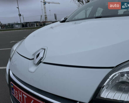 Білий Рено Меган, об'ємом двигуна 1.46 л та пробігом 256 тис. км за 7999 $, фото 12 на Automoto.ua