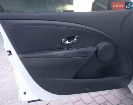 Белый Рено Меган, объемом двигателя 1.5 л и пробегом 315 тыс. км за 8990 $, фото 8 на Automoto.ua