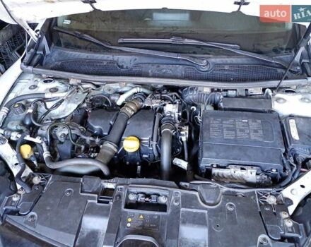 Белый Рено Меган, объемом двигателя 1.5 л и пробегом 289 тыс. км за 9200 $, фото 16 на Automoto.ua