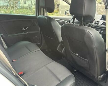 Белый Рено Меган, объемом двигателя 1.6 л и пробегом 245 тыс. км за 8800 $, фото 13 на Automoto.ua