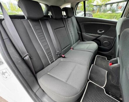 Белый Рено Меган, объемом двигателя 1.5 л и пробегом 285 тыс. км за 7790 $, фото 9 на Automoto.ua