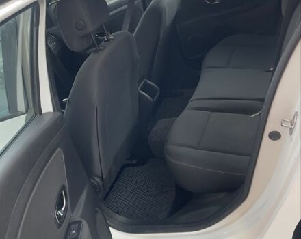 Рено Меган 2013 в Локачи на Automoto.ua Белый Рено Меган, объемом двигателя 1.5 л и пробегом 290 тыс. км за 7500 $, фото 6 на Automoto.ua