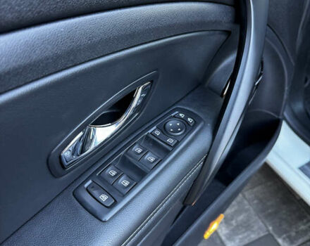 Белый Рено Меган, объемом двигателя 1.5 л и пробегом 236 тыс. км за 9700 $, фото 24 на Automoto.ua