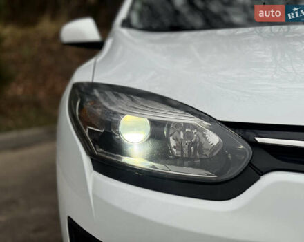 Білий Рено Меган, об'ємом двигуна 1.46 л та пробігом 245 тис. км за 8500 $, фото 2 на Automoto.ua