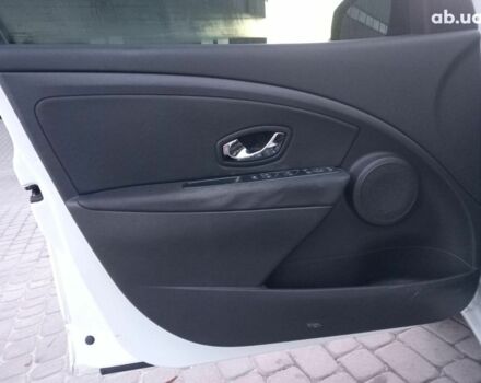 Белый Рено Меган, объемом двигателя 1.5 л и пробегом 315 тыс. км за 8990 $, фото 19 на Automoto.ua