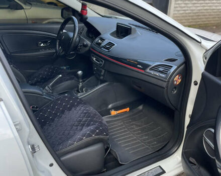 Белый Рено Меган, объемом двигателя 1.46 л и пробегом 390 тыс. км за 8200 $, фото 21 на Automoto.ua