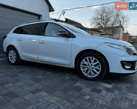 Белый Рено Меган, объемом двигателя 1.5 л и пробегом 236 тыс. км за 9700 $, фото 11 на Automoto.ua