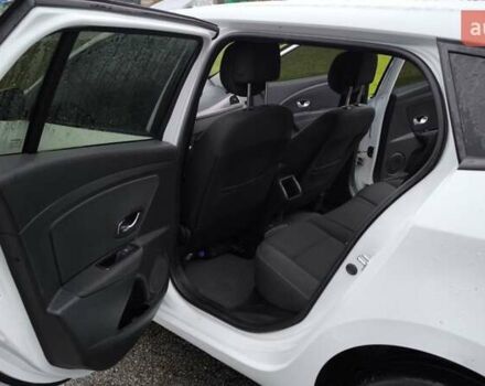 Белый Рено Меган, объемом двигателя 1.46 л и пробегом 225 тыс. км за 8500 $, фото 12 на Automoto.ua