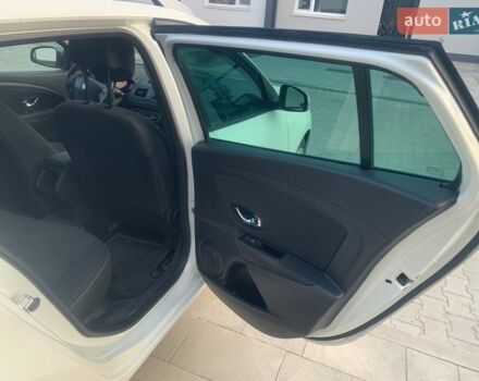 Білий Рено Меган, об'ємом двигуна 1.46 л та пробігом 398 тис. км за 6100 $, фото 12 на Automoto.ua