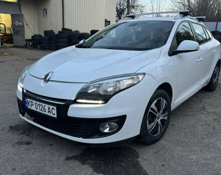 Белый Рено Меган, объемом двигателя 1.46 л и пробегом 300 тыс. км за 8300 $, фото 4 на Automoto.ua