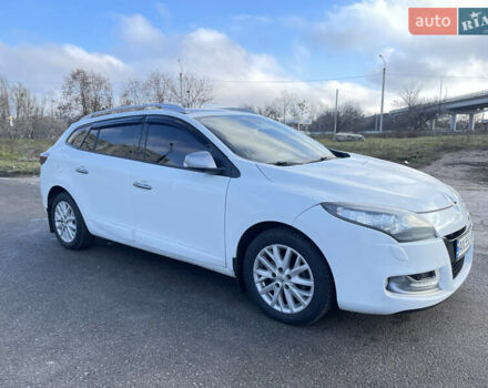 Белый Рено Меган, объемом двигателя 1.46 л и пробегом 390 тыс. км за 8200 $, фото 2 на Automoto.ua