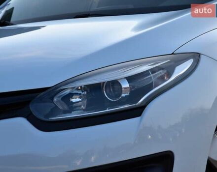 Белый Рено Меган, объемом двигателя 1.5 л и пробегом 232 тыс. км за 7800 $, фото 13 на Automoto.ua