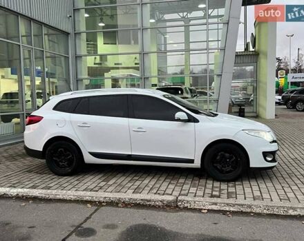 Белый Рено Меган, объемом двигателя 1.5 л и пробегом 300 тыс. км за 6600 $, фото 7 на Automoto.ua