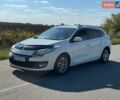 Белый Рено Меган, объемом двигателя 1.46 л и пробегом 227 тыс. км за 6900 $, фото 2 на Automoto.ua