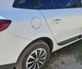 Белый Рено Меган, объемом двигателя 1.5 л и пробегом 301 тыс. км за 7288 $, фото 2 на Automoto.ua