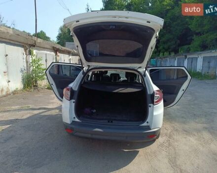 Белый Рено Меган, объемом двигателя 1.5 л и пробегом 250 тыс. км за 7100 $, фото 13 на Automoto.ua
