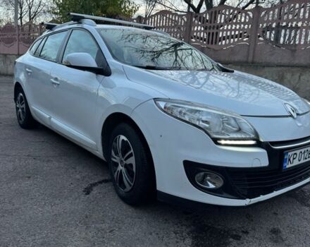 Белый Рено Меган, объемом двигателя 1.5 л и пробегом 300 тыс. км за 7999 $, фото 3 на Automoto.ua