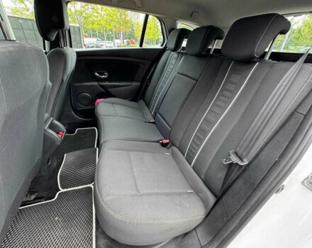 Белый Рено Меган, объемом двигателя 1.5 л и пробегом 285 тыс. км за 7790 $, фото 8 на Automoto.ua